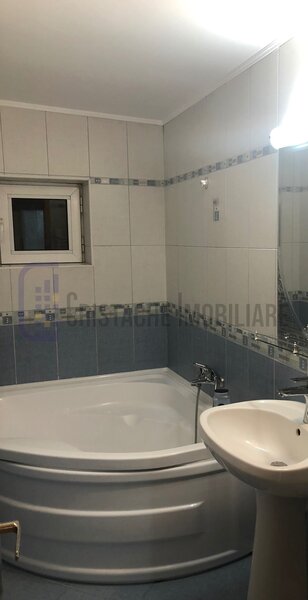 13 Septembrie, Novaci, fara comision apartament 3 camere, decomandat,